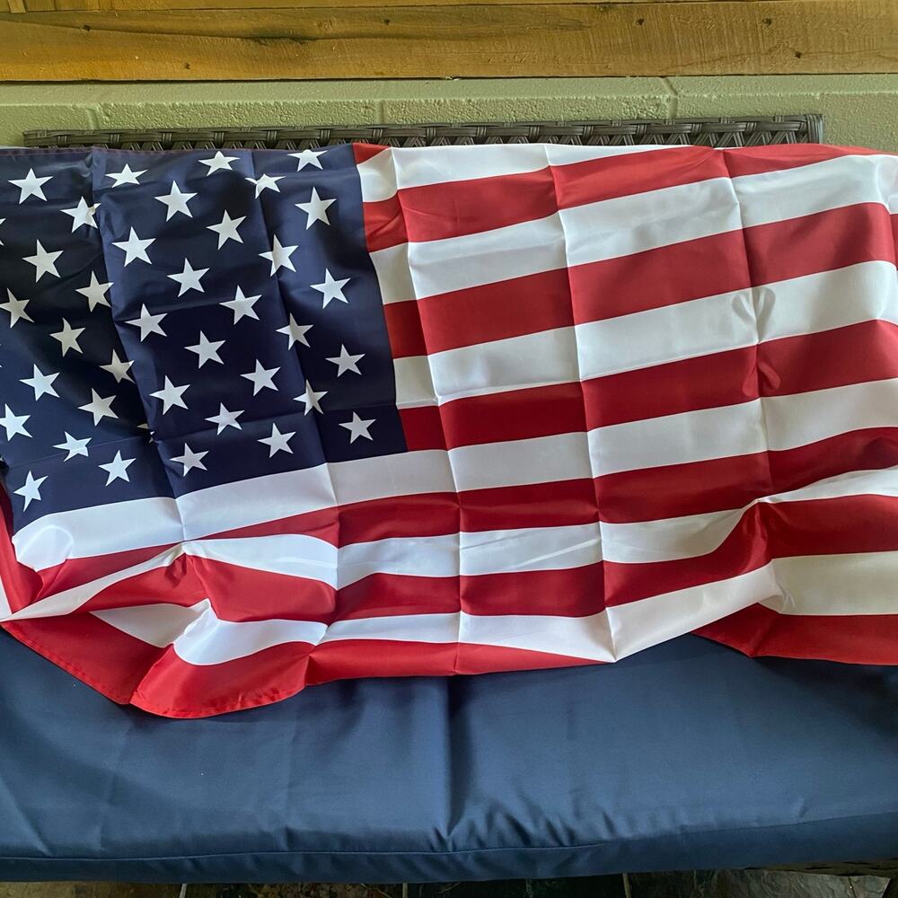 New in Package American flag Patriotic Outdoor Event USA